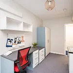 Modern Rooms And Studio, Westminster - Sk